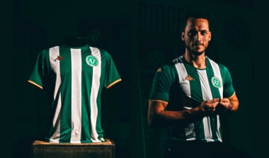Chapecoense lança camisa I da temporada 2026