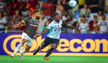 Com gols no segundo tempo, Grêmio perde para o Fluminense na estreia do Brasileirão