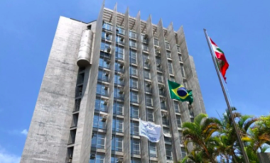 Suspeita de bomba no TJSC mobiliza autoridades