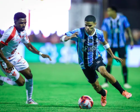 Grêmio vence o Guarany de Bagé e garante classificação antecipada à próxima fase do Gauchão