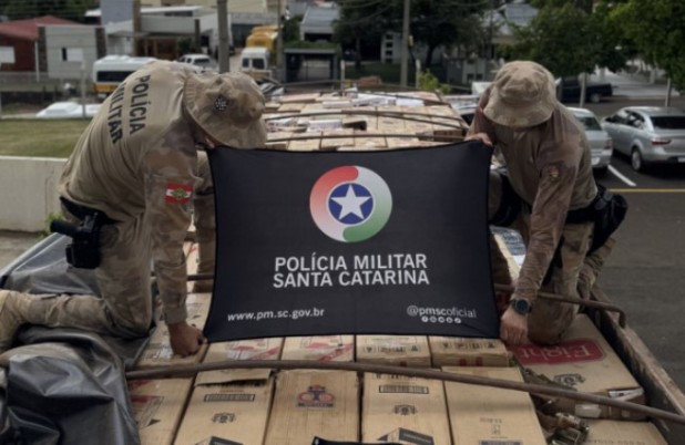 Polícia apreende cerca de 180 mil maços de cigarros e 7 mil garrafas de vinho