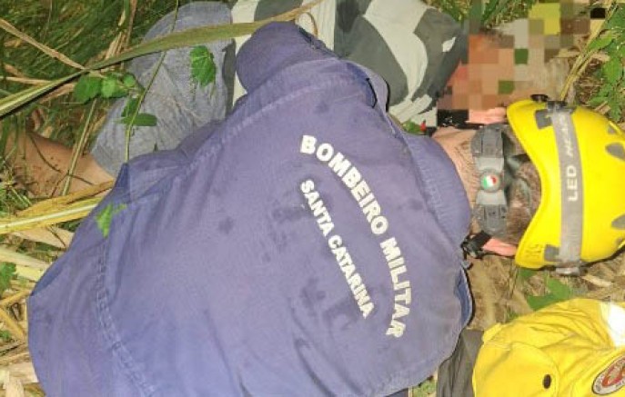 Idoso some ao entardecer e é resgatado após operação noturna do Corpo de Bombeiros Militar