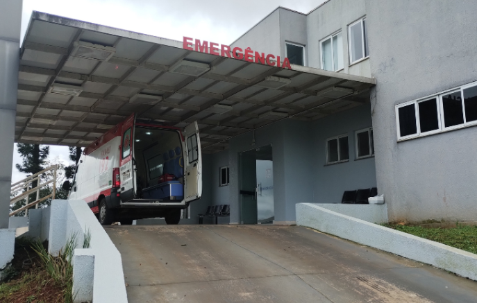 Mulher de 42 anos é agredida e ferida por arma branca