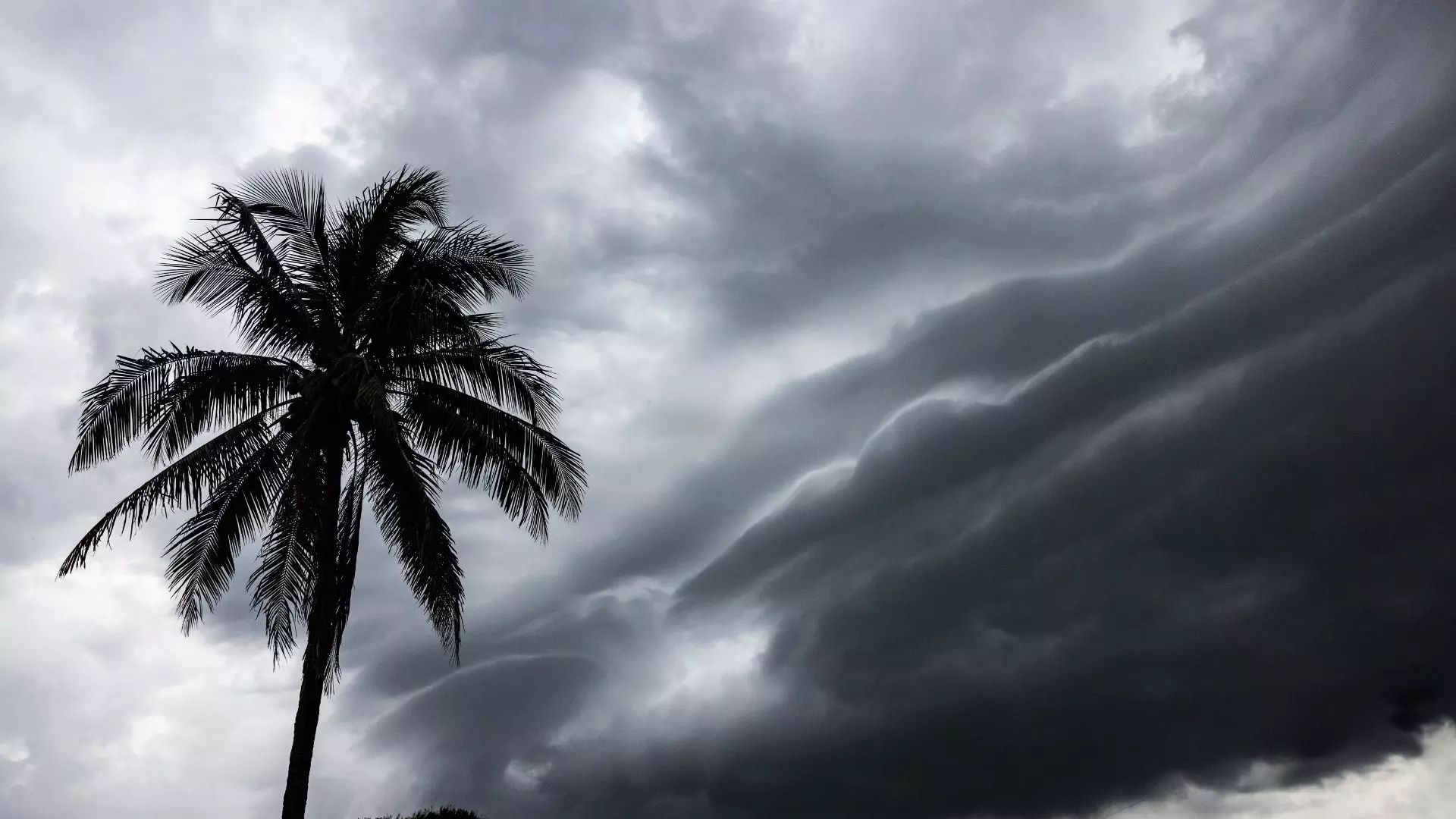 Tempestades e queda de temperatura marcam fim da onda de calor em SC