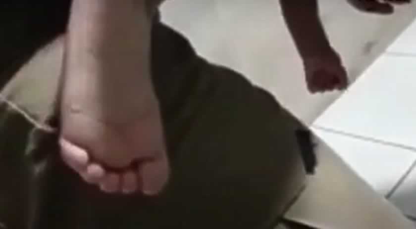 Bebê fica 12 minutos engasgada e é salva por policial