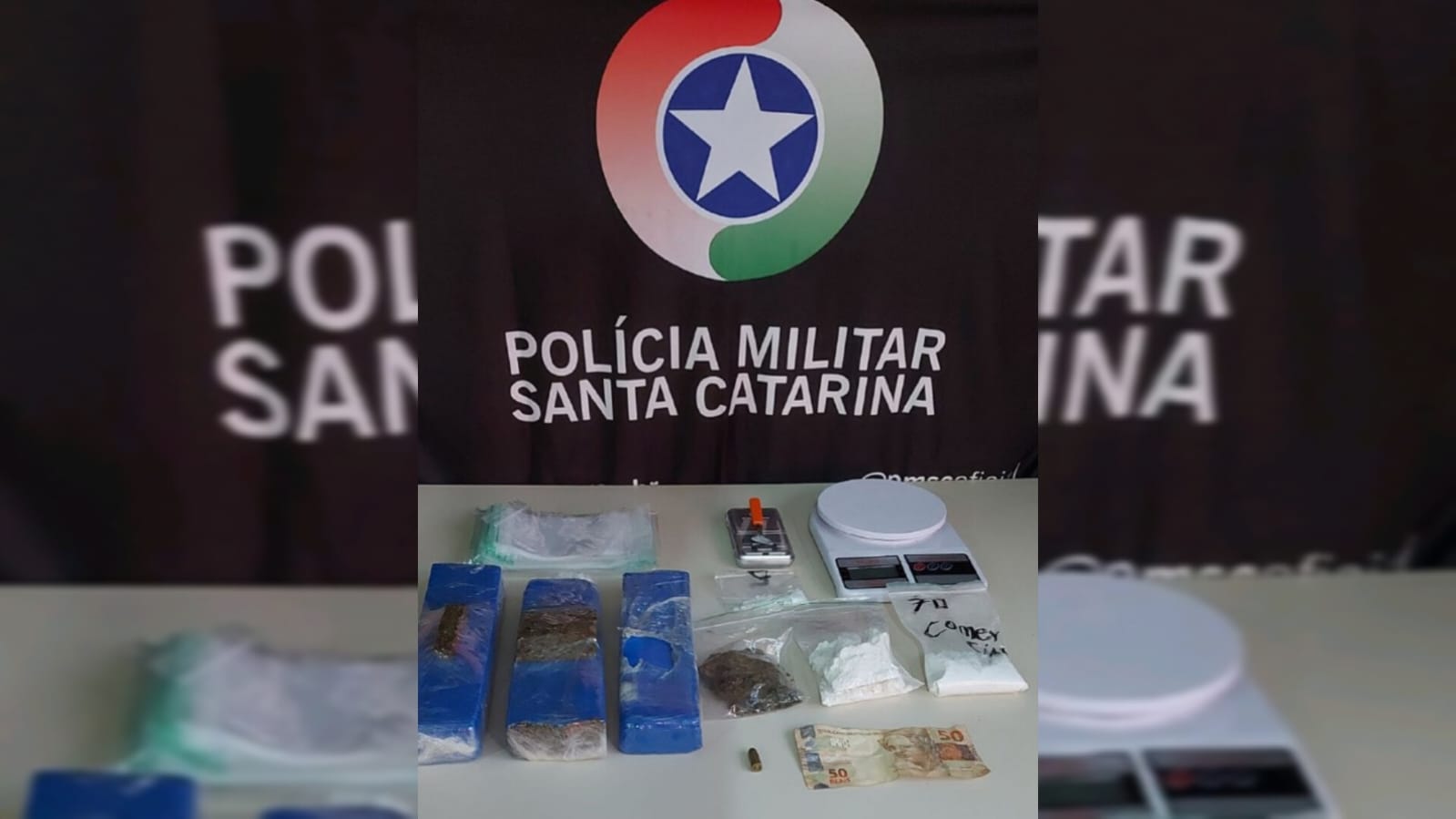 Três homens foram flagrados com drogas