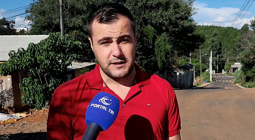 Diego Poletto comenta sobre as obras de pavimentação asfáltica realizadas no Bairro Floresta