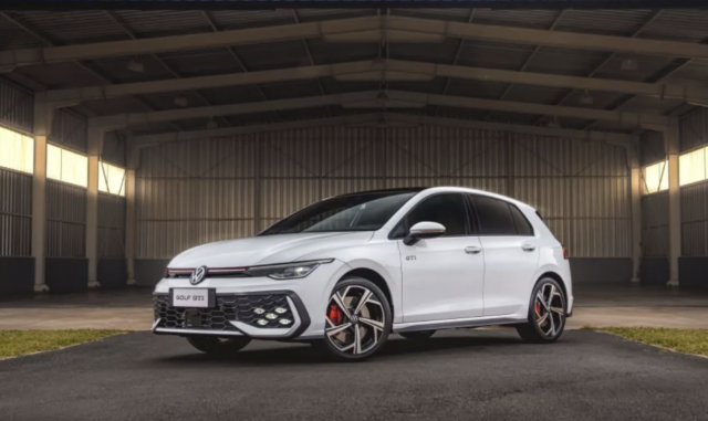 Volkswagen abre novo lote do Golf GTI no Brasil por R$ 430 mil