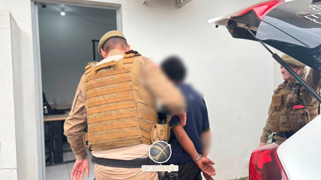 Homem é preso por furto após ser identificado por câmeras de segurança