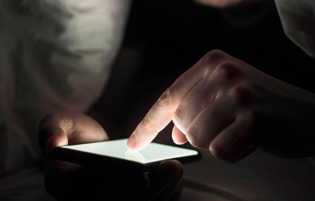 Senacon alerta para golpes com falsos testes de detecção de metanol em bebidas adulteradas