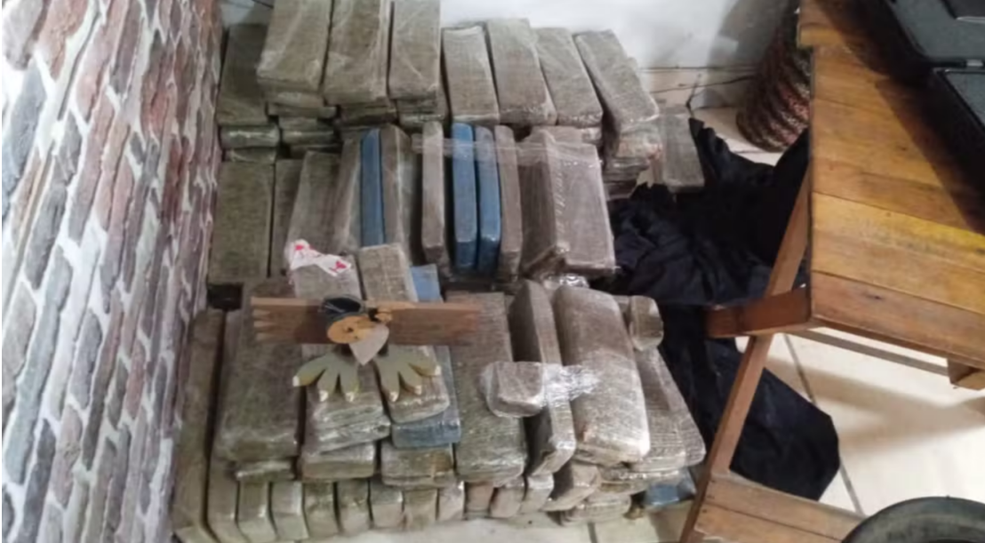 Polícia Civil investiga esquema de lavagem de R$ 1 bilhão do tráfico com falsa venda de colchões