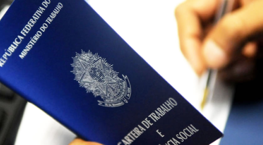 Pedidos de seguro-desemprego voltam a cair em julho e retomam patamar pré-pandemia