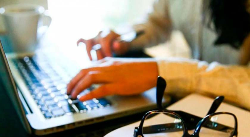 Diferença salarial entre homens e mulheres aumenta para 22% no Brasil, diz IBGE