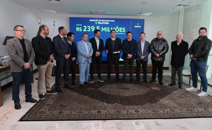Ratinho Junior confirma R$ 565,6 milhões para 11 municípios do Estado