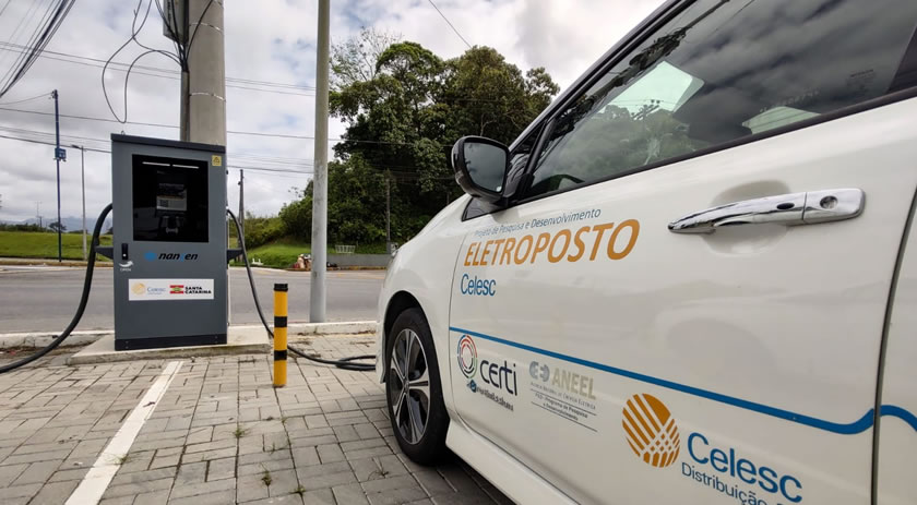 Eletropostos já funcionam em 28 municípios de Santa Catarina, informa Celesc