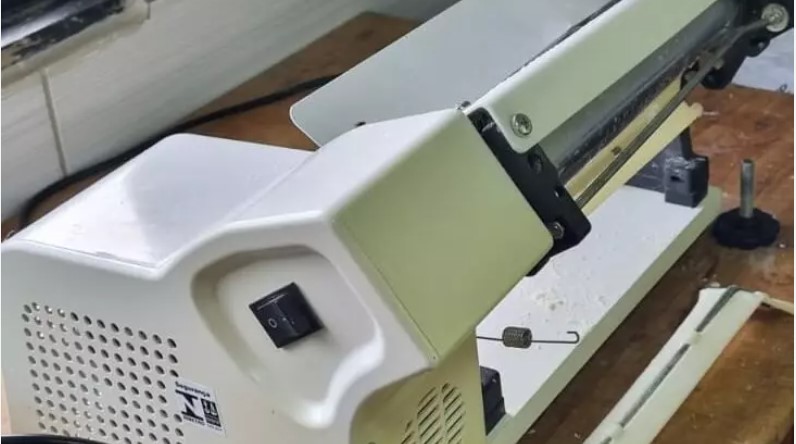Criança de 5 anos é resgatada após ficar com mão presa em cilindro de pão no interior de Iporã do Oeste