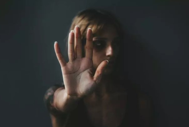 SC registra 215 casos por dia de violência contra a mulher