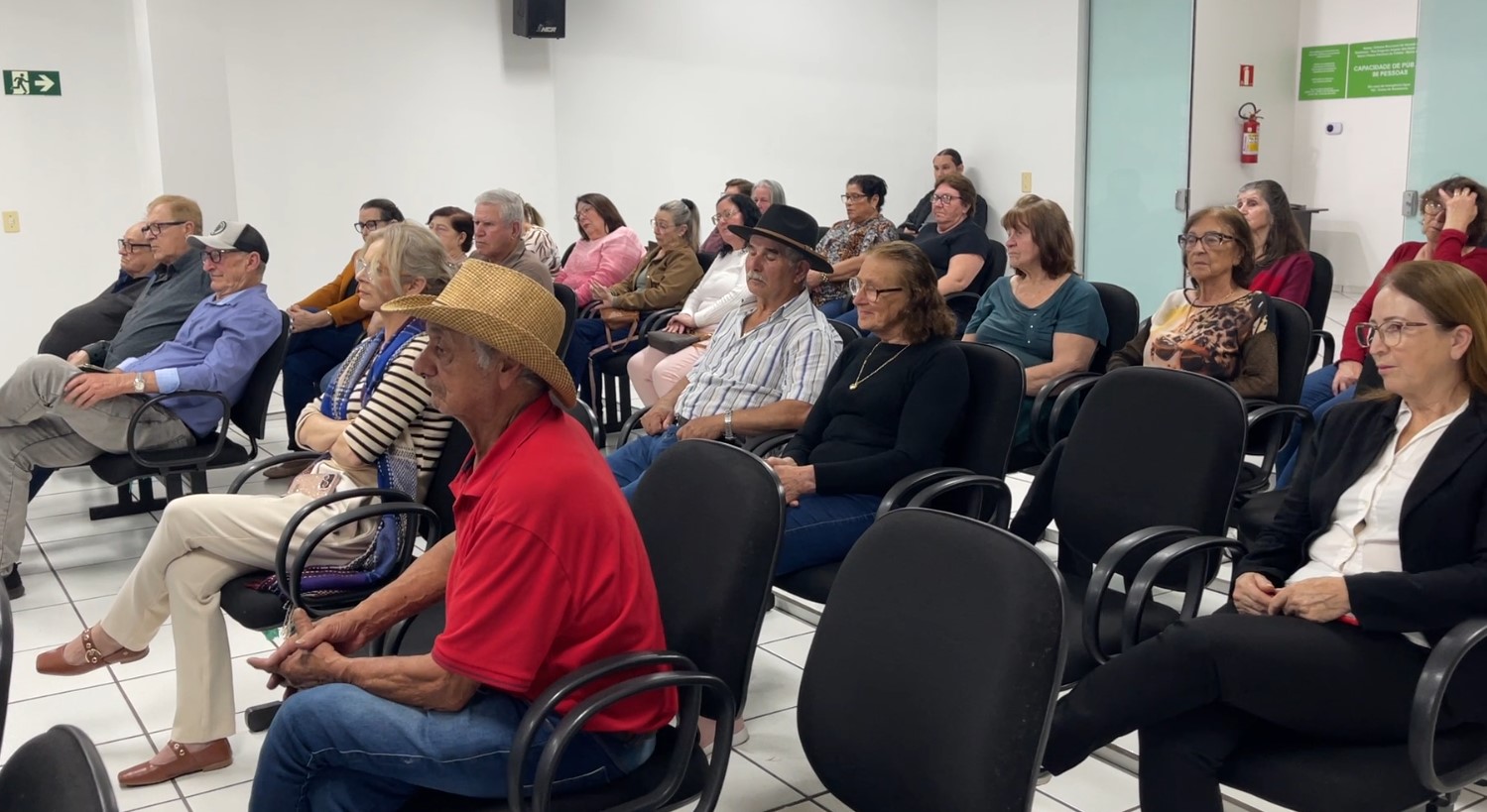 Vereadores aprovam projeto que declara Clube de Idosos Raio de Luz de utilidade pública