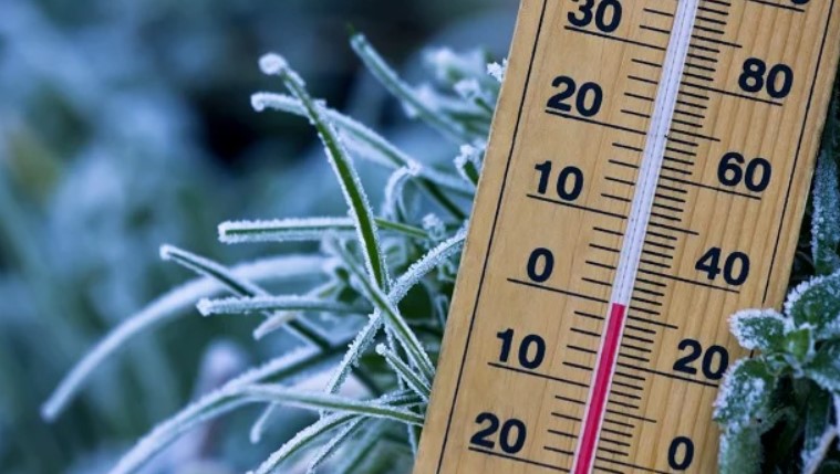 Duas massas de ar polar avançam pelo Brasil e devem manter frio intenso no Sul
