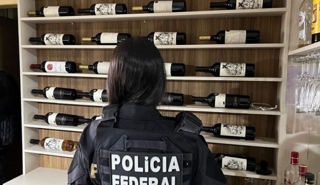 Após apreensão de 600 garrafas de vinho argentino, cidades de SC são alvos de operação policial