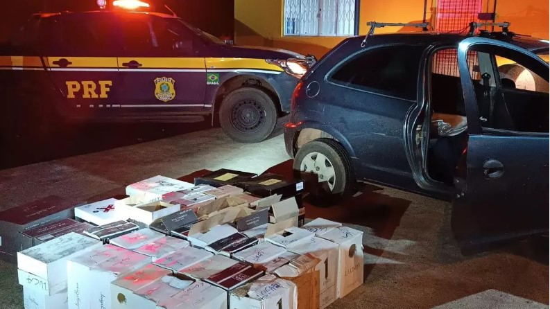 Polícia apreende 294 garrafas de vinhos ilegais da Argentina na BR-470 em SC