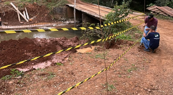 Ponte da Linha Lagedo está parcialmente interditada para obras