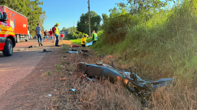 Motociclista morre após colisão frontal com caminhonete na BR-163