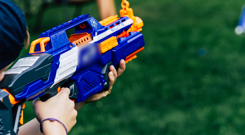 O impacto das armas de brinquedo na infância