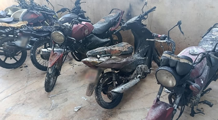 Incêndio destrói oficina e 11 motocicletas em Toledo; prejuízo pode passar de R$ 1 milhão