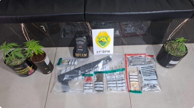 Polícia Militar prende homem por porte ilegal de armas de fogo e tráfico de drogas