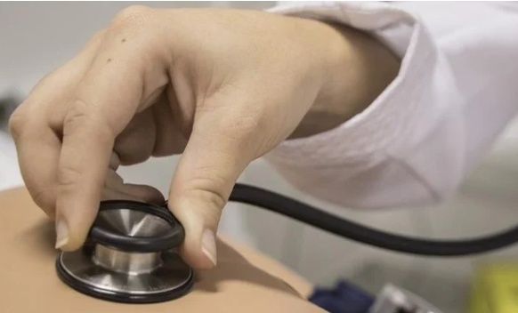 MEC suspende a criação de cursos de Medicina