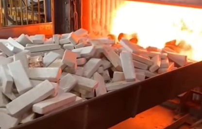 Mais de 700 kg de droga apreendida na região Oeste de SC são incinerados