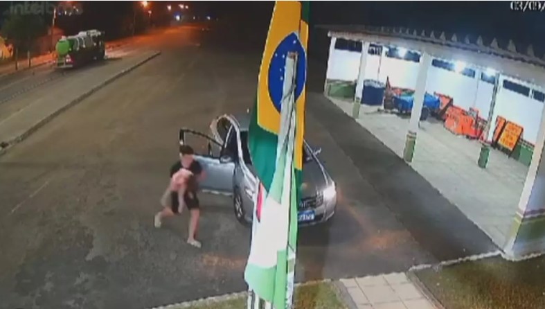 Criança é salva por policiais militares no Sul de SC
