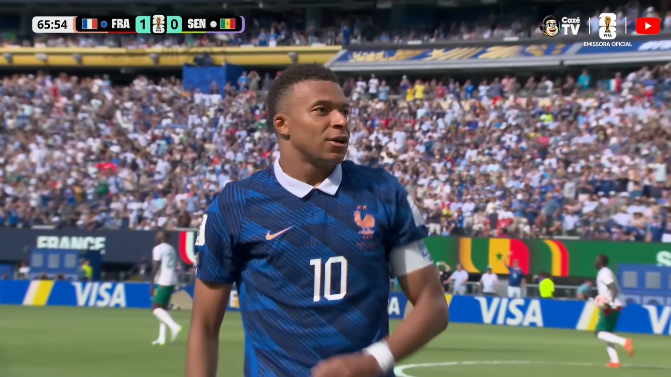 França, de Mbappé, entra em campo para espantar a zebra e confirmar status de favorita