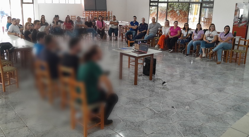 Primeira reunião para a implantação dos Narcóticos Anônimos é realizada na sede do Rotary Club