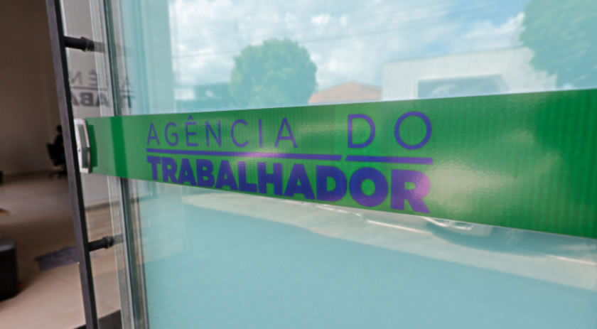 Paraná tem 27 mil vagas de emprego em todos os setores da economia