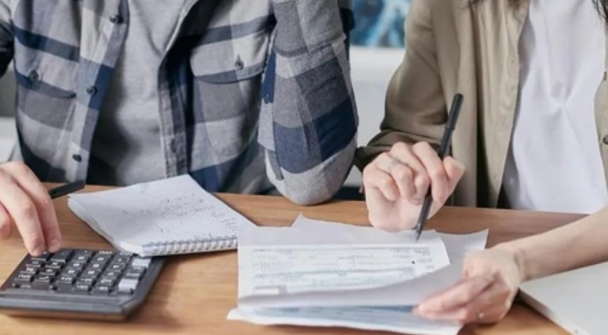 MEIs e empregadores podem negociar dívidas com descontos; veja quem pode aderir