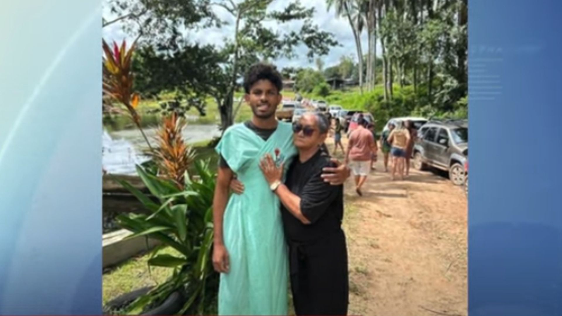 Filho mata mãe a facadas horas após ser batizado na igreja