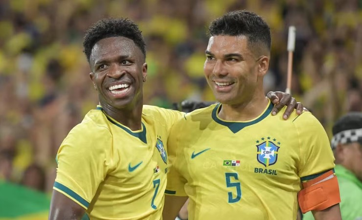 Brasil leva susto, mas goleia Panamá e se despede em alta para Copa do Mundo