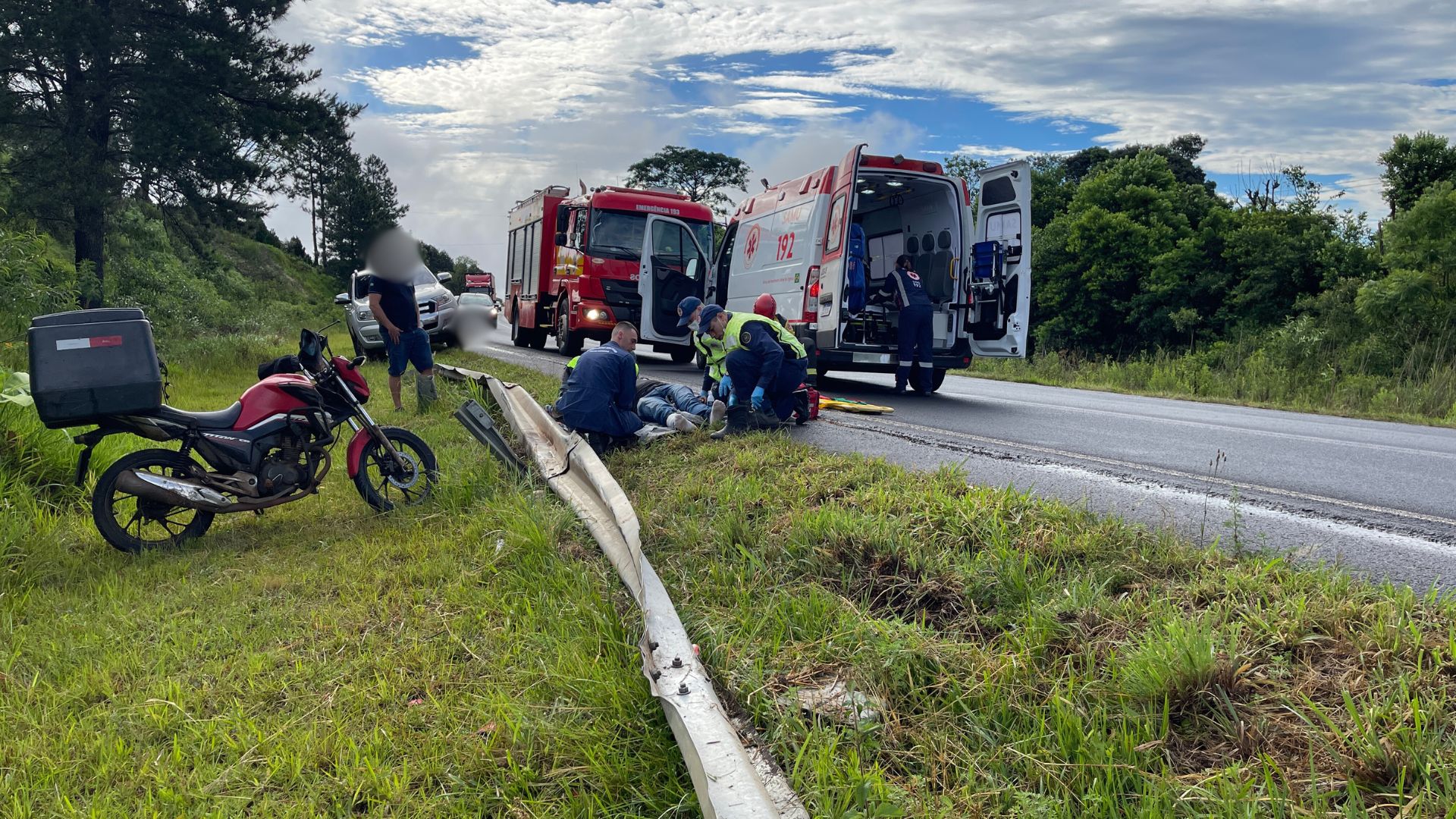 Homem fica gravemente ferido após queda de motocicleta na BR-280