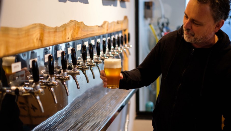 Cerveja de Foz do Iguaçu ganha prêmio nacional e reforça vocação do Paraná no setor