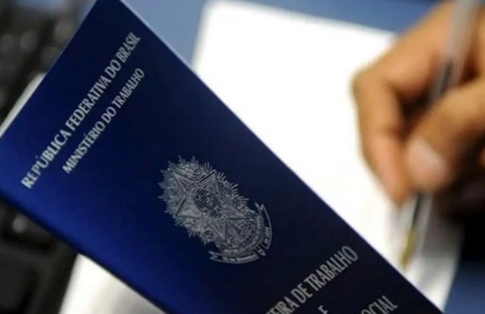 Um terço dos trabalhadores ganha até um salário mínimo ou menos no Brasil, mostra Censo