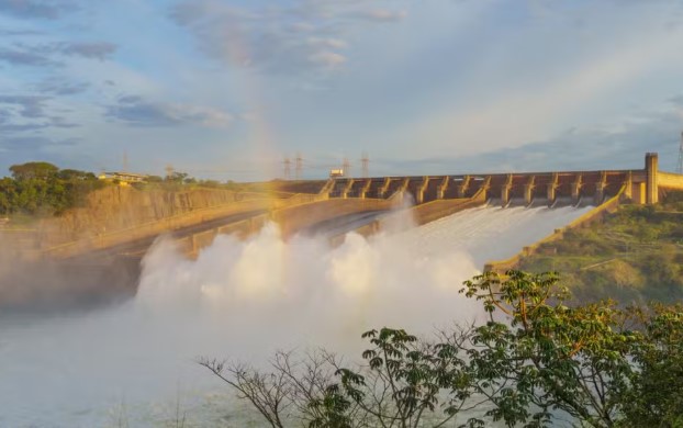 Itaipu abre vertedouro pela 3ª vez no ano após chuvas intensas