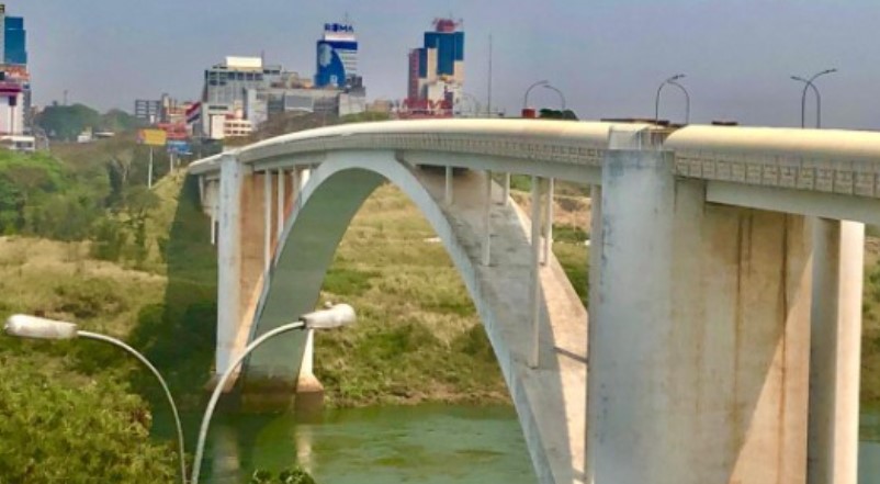 Ônibus de turismo ficam proibidos de circular na Ponte da Amizade