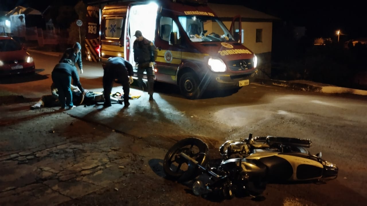 Condutor de motocicleta sofre alguns ferimentos no bairro Copasa em Barracão-PR