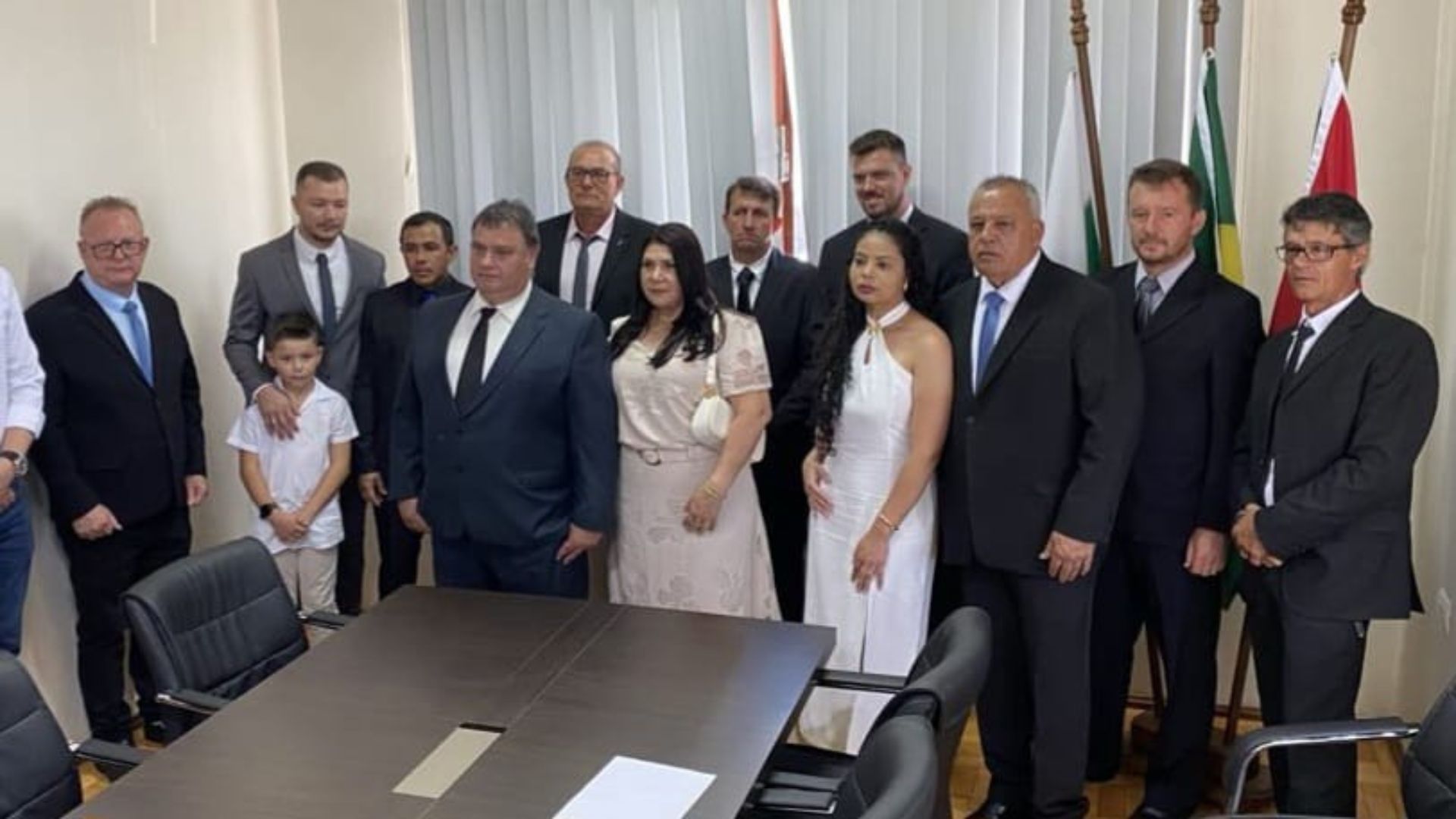 Em Barracão Jorge Santin, Hercilio Andrade e vereadores tomam posse para o quadriênio 2025/2028