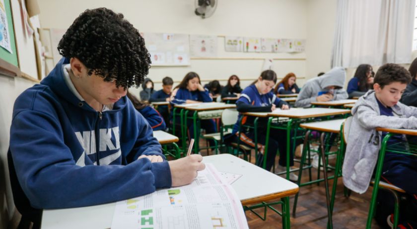 97% dos professores da rede estadual de ensino comparecem ao trabalho nesta quarta-feira