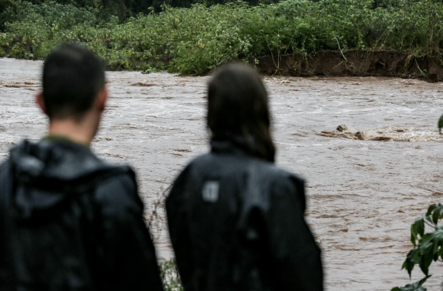 Chuva provoca transtornos no Rio Grande do Sul; Mortes são confirmadas