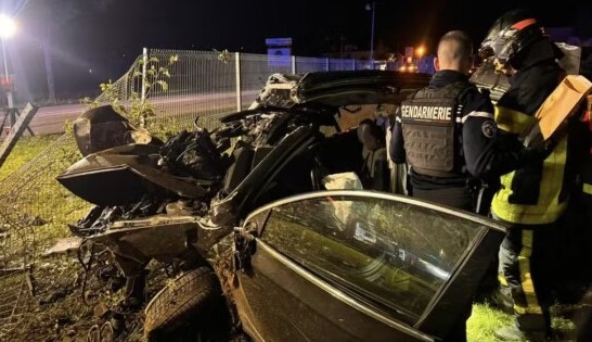 Quatro brasileiros morrem em grave acidente; Autoridades revelam que velocímetro travou em 180 km/h