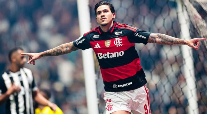 Flamengo goleia o Atlético-MG fora de casa e engata sétima vitória seguida